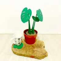 Tropical leaf coasters for non-slip pads under drinks for home decoration, ideal for kitchen and dining room