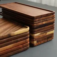 Drewniane tacki kuchenne do jedzenia - dla komfortowego podawania żyw