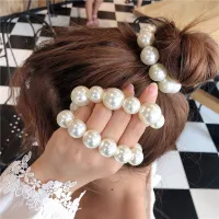 Women's fashionable artificial pearls for hair