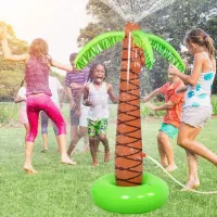 Inflatable water sprinkler in the shape of a palm tree