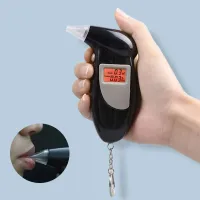 Test de alcool cu afișaj digital pentru măsurarea rapidă și precisă a alcoolului din respirație