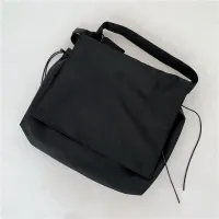 Veľký nylonový estetický jednofarebný Messenger Bag