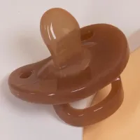 Sucette en silicone pour nouveau-né de couleur marron