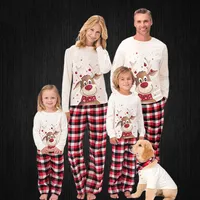 Pijamale de Crăciun pentru întreaga familie Rayner