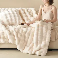 Soft and soft blanket with plush - double-sided for year-round comfort. Ideal for couch, bed, caravan, picnic, travel. Perfect gift for everyone