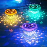 Lumină RGB plutitoare pentru petrecerea din baie