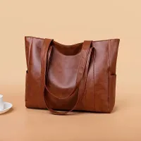 Rugged bag with ear, ideal for everyday wear