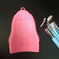 Silicone brush-cleaning gloves