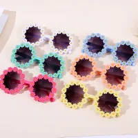 Luxusné dievčenské okrúhle slnečné okuliare s malými kvetmi - rôzne farby Soechate