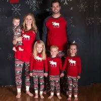 Vánoční pyžamo se sobem pro celou rodinu