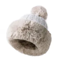 Bonnet d'hiver pour femme avec fourrure