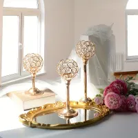 Play the soul with crystal: Set of candlesticks for tea candles - Create a warm atmosphere with three flames.