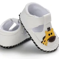Skórzane buty dziecięce z żyrafą