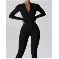 Practical and stylish one-piece suit for fitness and yoga with long sleeves, zipper and stitching