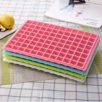 Repeatedly usable ice cube tray with 96 cubes - easy to release ice cube form