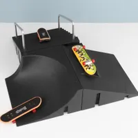 Mini rampă realistă pentru patinaj cu degetul