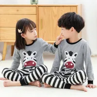 Pijamale din bumbac pentru copii