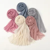 Women's autumn/winter cotton scarf, single colour and in size 90x180 cm