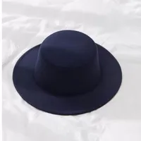 Klasyczny kapelusz damski