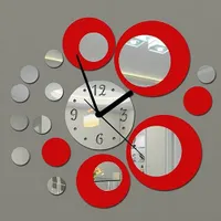 Stylish wall clock with mirror effect