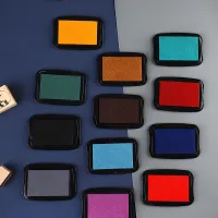 Modern egyszínű párna mártogatós bélyegekhez és bélyegekhez - különböző színű változatok