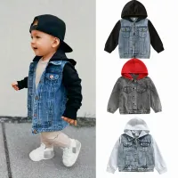 Giacca in denim per bambino con cappuccio e maniche