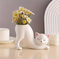 Cute cat vase made of pitch, classic decorative figure, 13.97 x 7.62 x 9.91 cm, table floral decoration