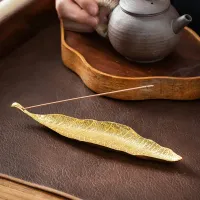 Suport design pentru bețișoare parfumate în formă de frunză - mai multe variante de culori