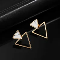 Luxusné náušnice Triangl