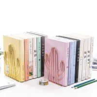 Suport de cărți de birou în formă de cactus