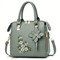 Geantă de damă - Tip crossbody, cu model floral brodat, breloc (2 în 1)