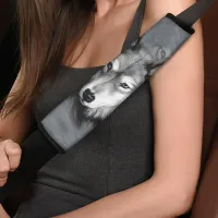 1 pair of shoulder protectors with wolf print for car