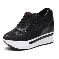 Women's sneakers with floral lace