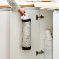 Műanyag zacskók tárolóhelye - szervező a konyhában