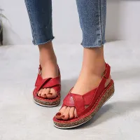 Krásné dámské letní sandále v různých barvách