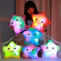 LED star-shaped plush pillow - 5 colours