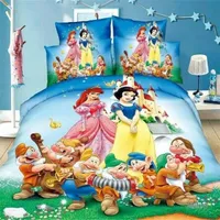 Linge de lit Disney avec différents motifs de contes de fées