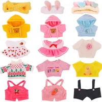 Vêtements de poupée mignons - différents types