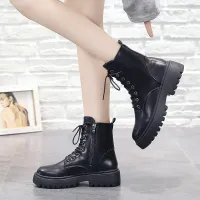 Women's high lace-up boots with round toe and high sole