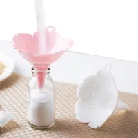 Funnel in flower shape 2 pcs