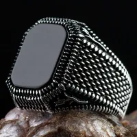 Pánský robustní retro prsten s černým kamenem