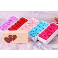 Gift set of 10 bath soaps in the shape of roses