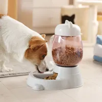 Semi-automatic feeder for dogs and cats with water and granules dispenser