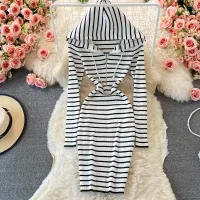 Free time dresses for women with long sleeves, hoods and stripes for winter