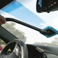Curățitor util pentru geamurile interioare ale mașinii cu mâner