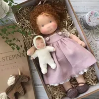 Ručne vyrobená waldorfská bábika - darčekové balenie