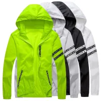 Nowoczesny męski windbreaker z kapturem