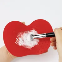 Silicone single color mat for cleaning make-up brushes