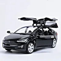 Tesla Model X - viacero farieb