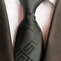 Cravată elegantă pentru bărbați cu un model subtil